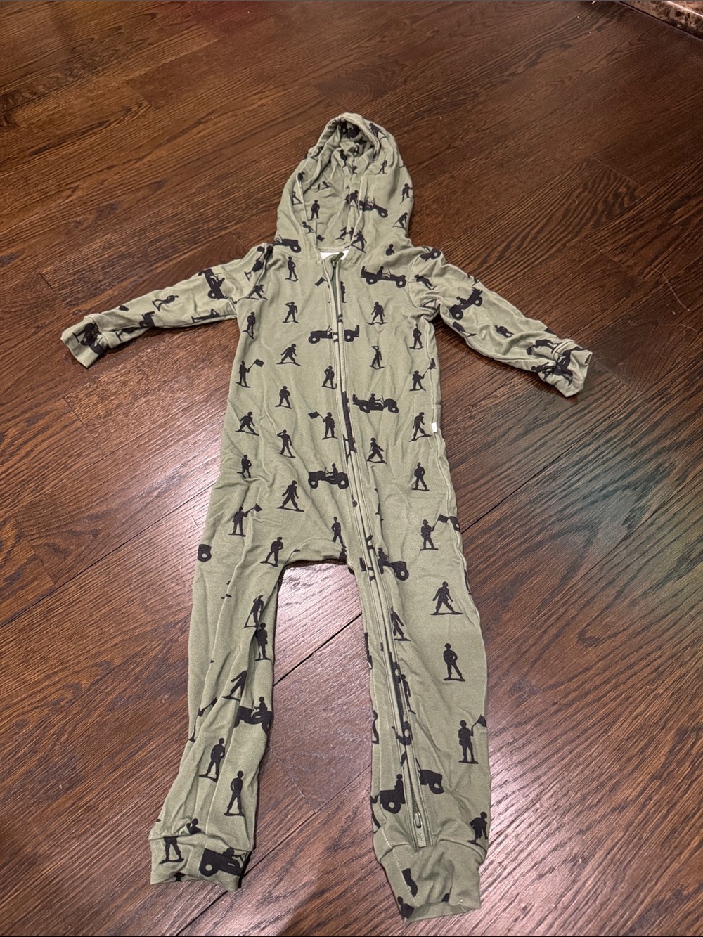 Posh peanut Kids Hooded One-Piece Sleeper in Olive with Silhouette Print